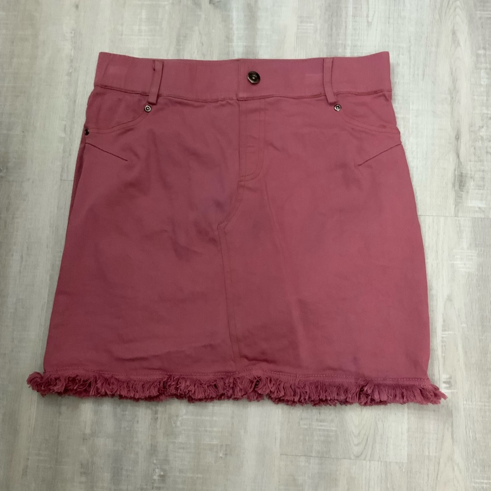Umgee Denim-styled skirt.